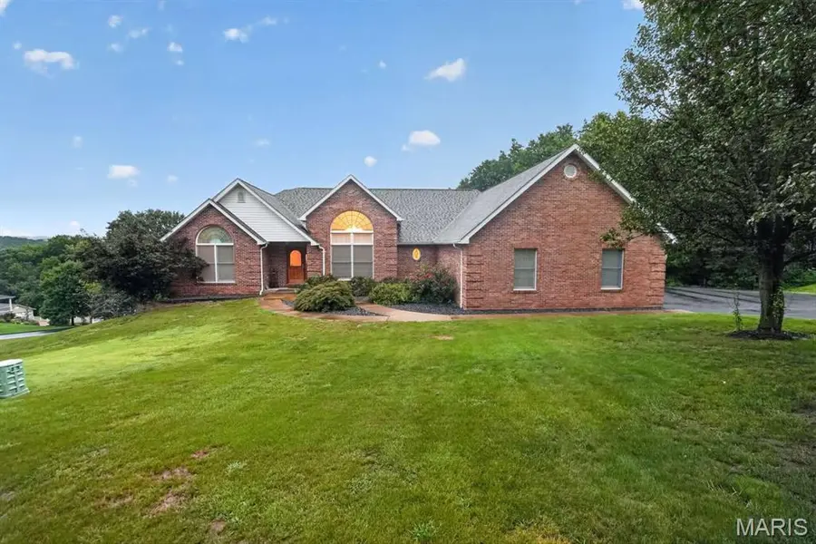 10132 Manassas DR, Festus, MO 63028