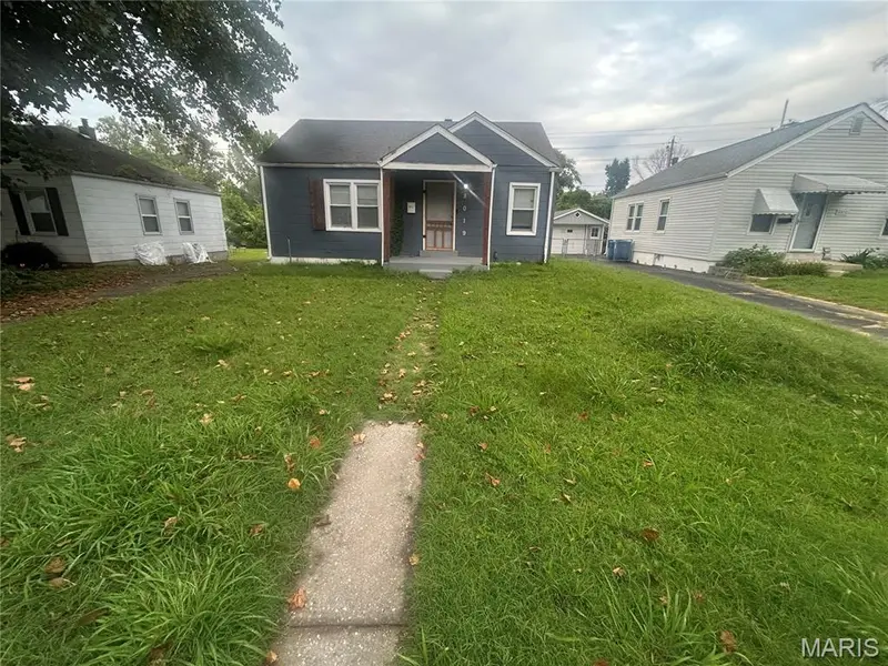 8019 Aline AVE, St Louis, MO 63134