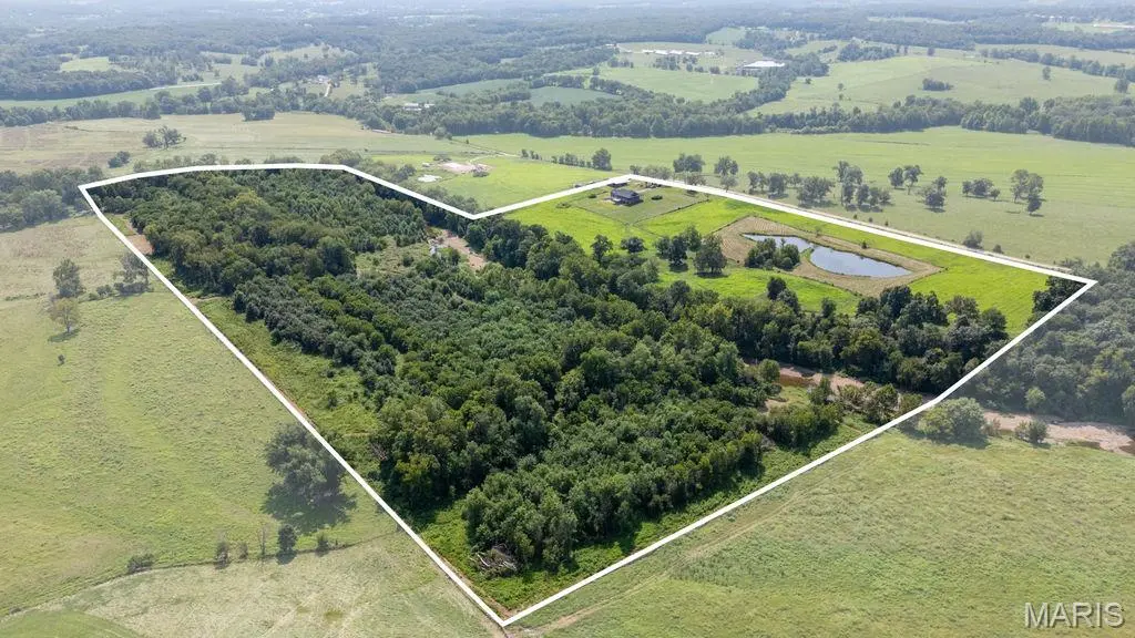 56504 Shaw Road, Olean, MO 65064