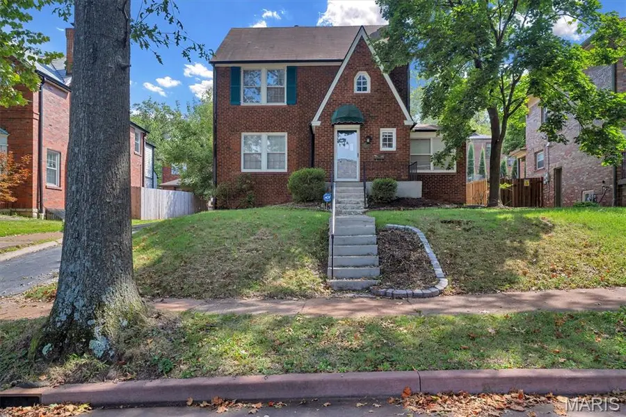 7240 Cornell AVE, University City, MO 63130