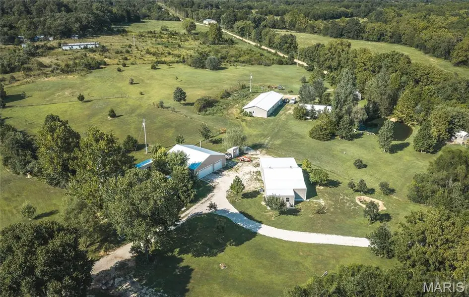 81 Meadowlark RD, Brumley, MO 65017