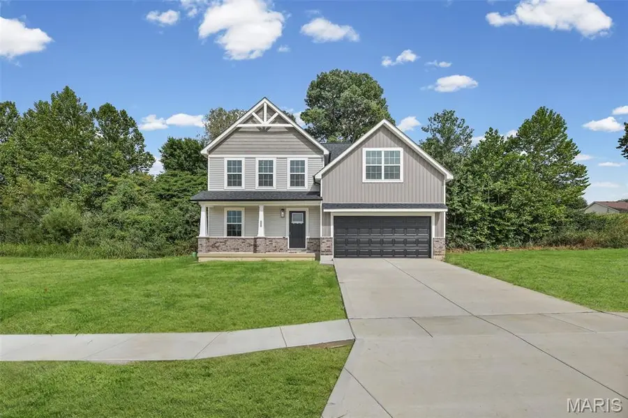 208 Bunkum Woods DR, Fairview Heights, IL 62208