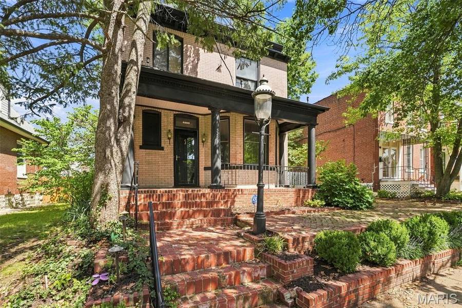 5253 Devonshire AVE, St Louis, MO 63109