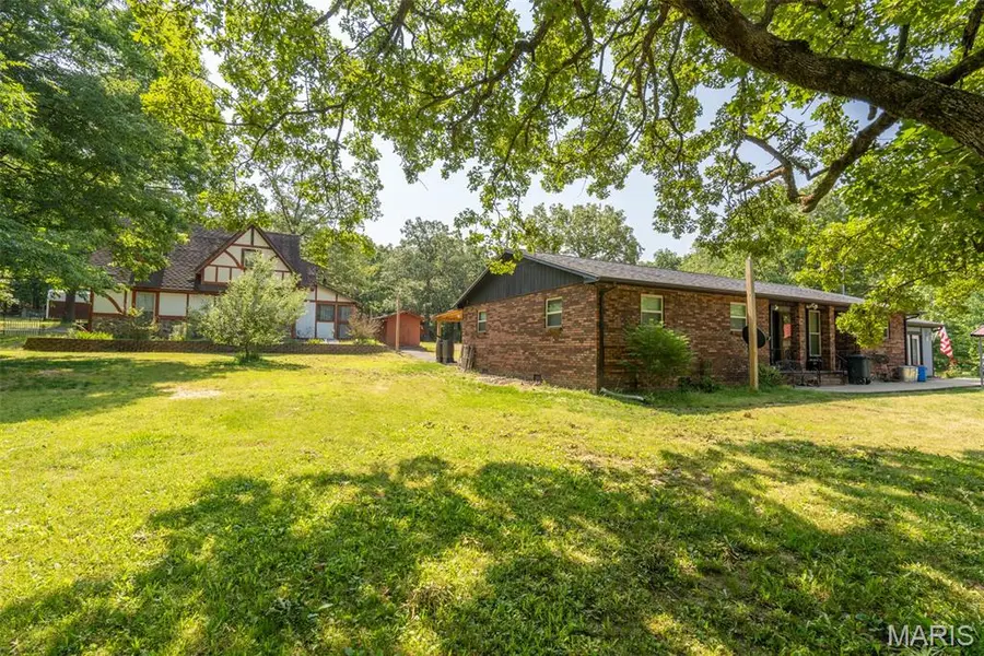 2426 County Road 462, Poplar Bluff, MO 63901