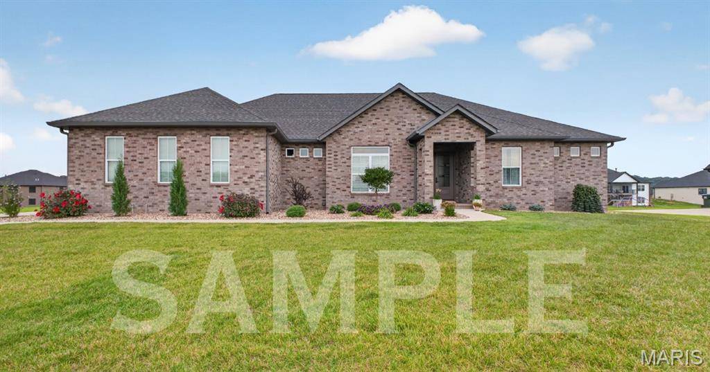 1386 Walnut Ridge DR, Columbia, IL 62236
