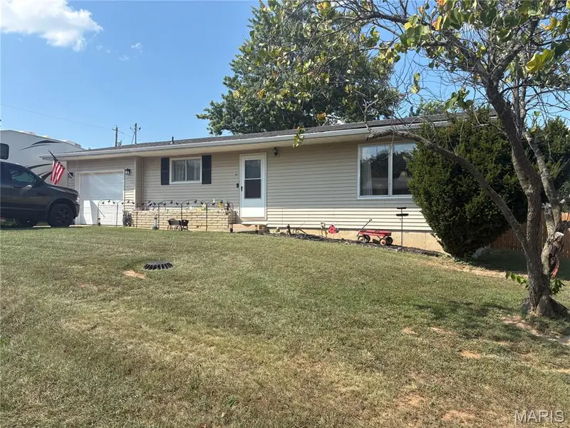 1106 W Acuff ST, Salem, MO 65560