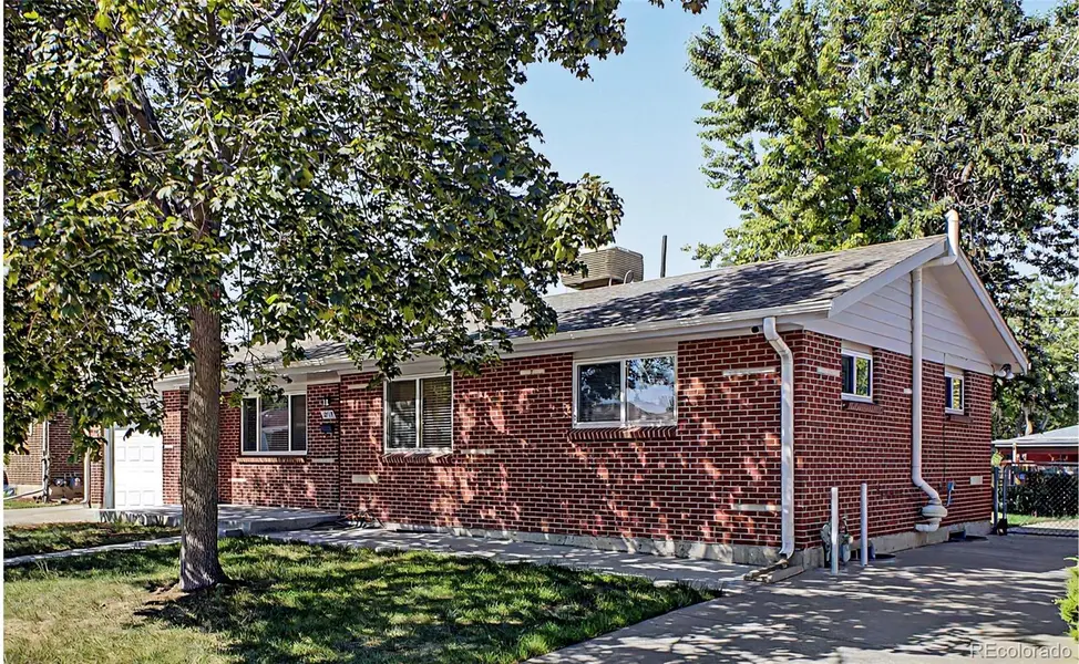 2145 S Fenton ST, Denver, CO 80227