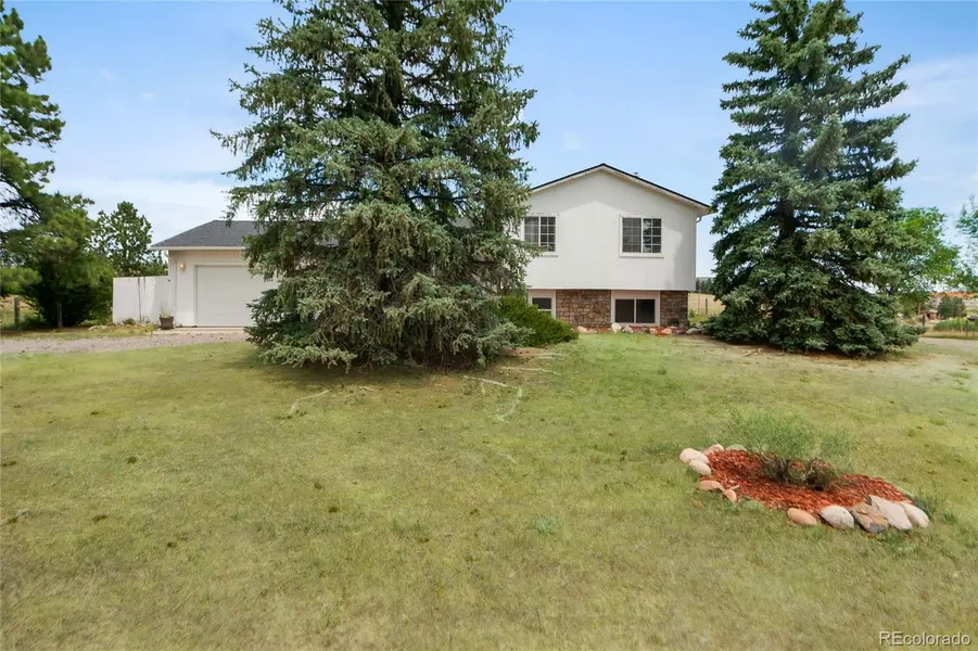 1825 Arabian TRL, Elizabeth, CO 80107