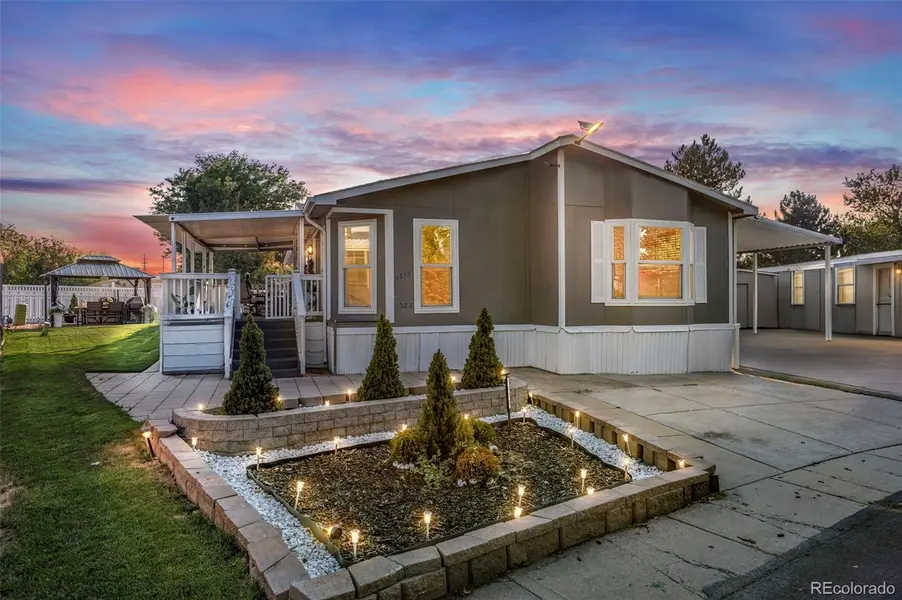 1615 Quintero ST, Aurora, CO 80011