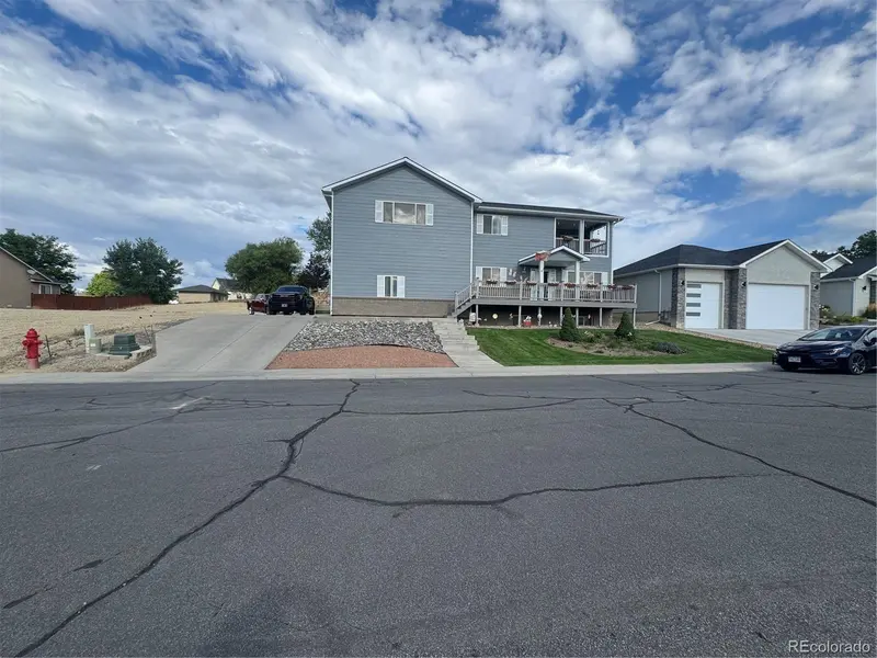 3177 Silver Fox DR, Montrose, CO 81401