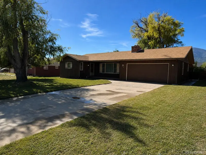 325 Crestone AVE, Salida, CO 81201