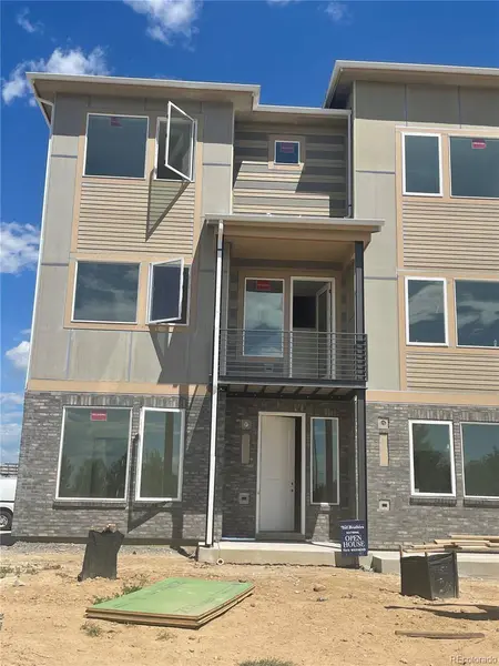 606 Cowbell DR, Erie, CO 80516