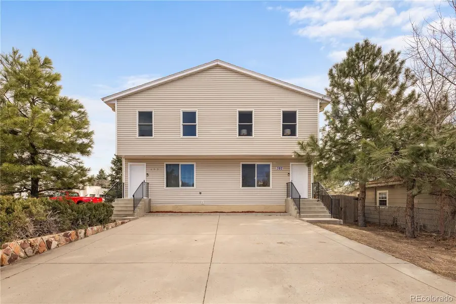 380-390 County RD, Louisville, CO 80027