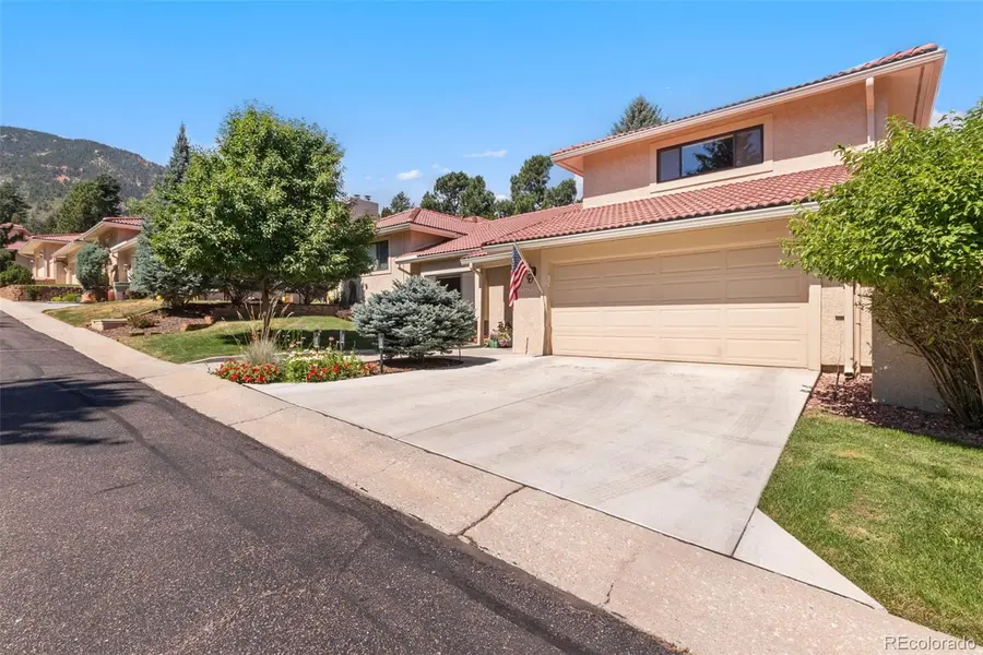 713 Count Pourtales DR, Colorado Springs, CO 80906