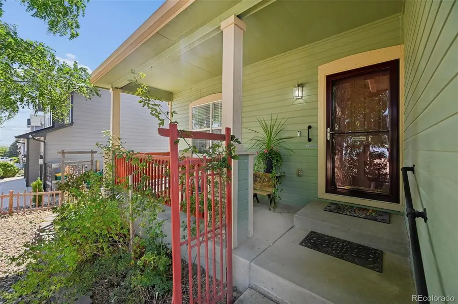9383 Bur Oak LN, Colorado Springs, CO 80925