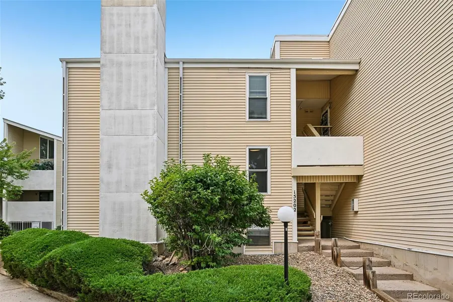 15202 E Hampden CIR #F5, Aurora, CO 80014