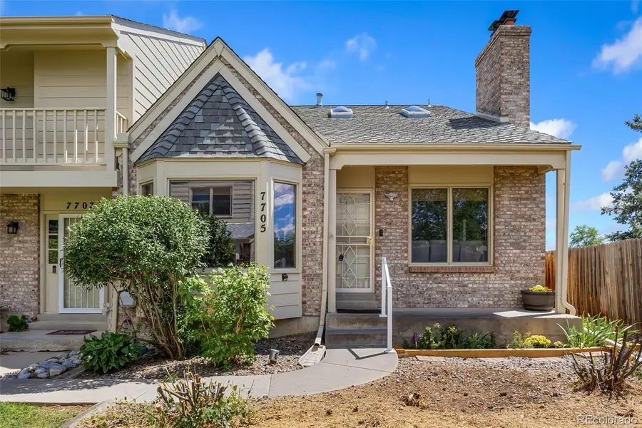 7705 S Cove CIR, Littleton, CO 80122