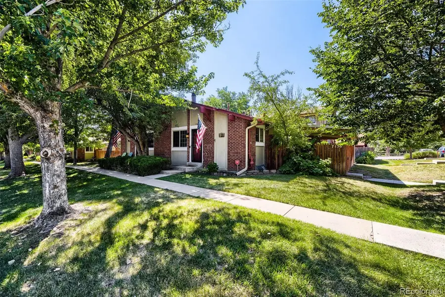 7136 W Portland AVE, Littleton, CO 80128
