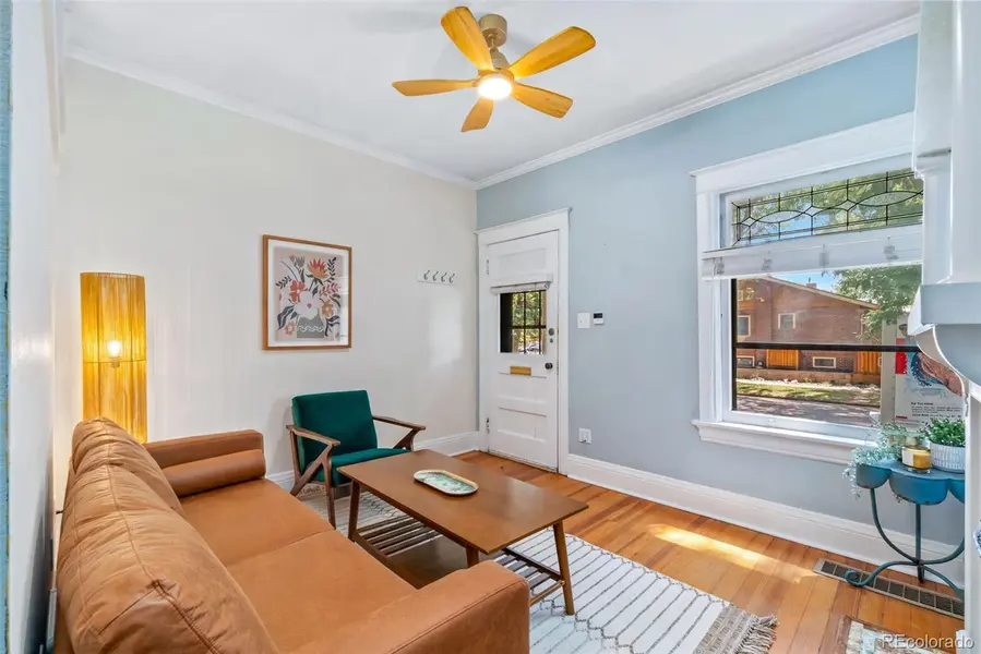 129 E Exposition AVE, Denver, CO 80209