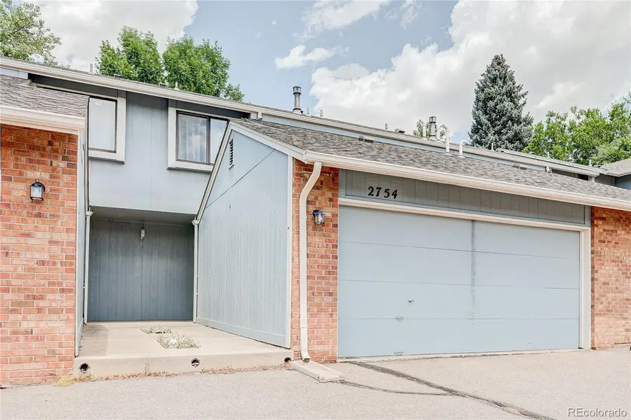 2754 S Lansing WAY, Aurora, CO 80014
