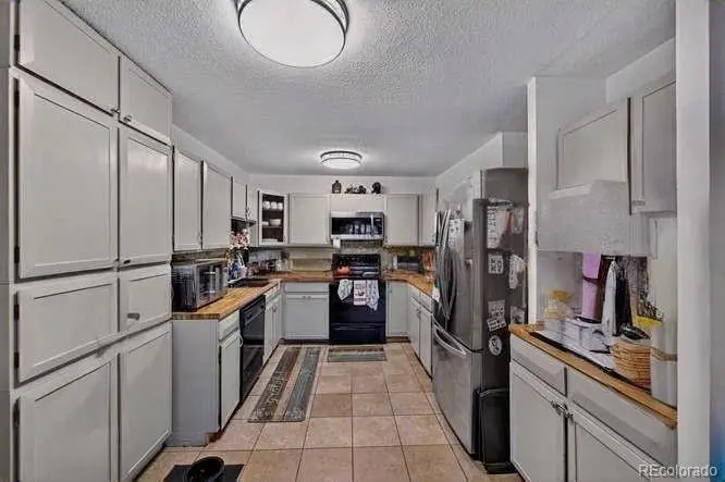 9380 E Center AVE #1B, Denver, CO 80247