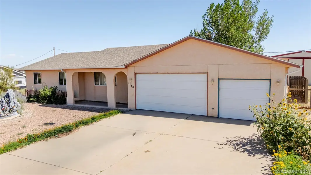 1148 E Dove Creek DR, Pueblo West, CO 81007