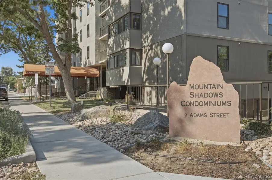 2 Adams ST #905, Denver, CO 80206