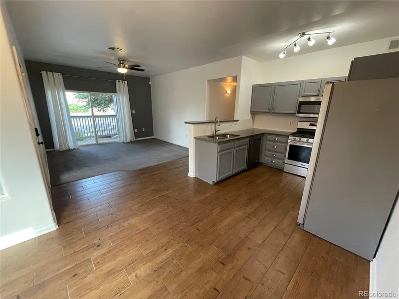 8405 Pebble Creek WAY #104, Highlands Ranch, CO 80126