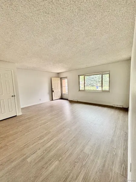 16270 13th, Golden, CO 80401