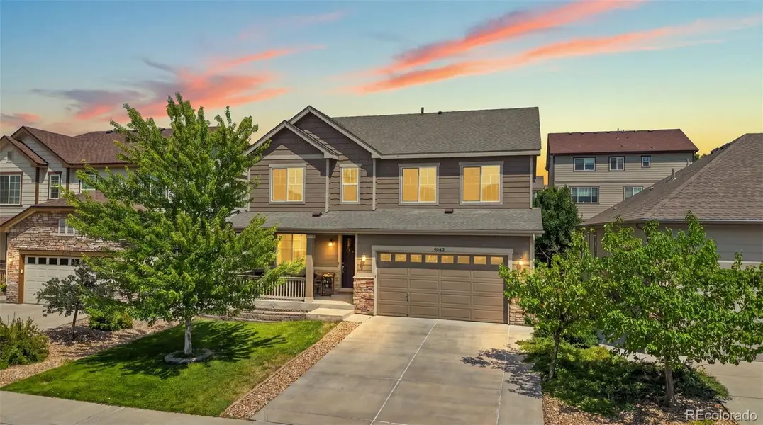 5042 S Valdai WAY, Aurora, CO 80015