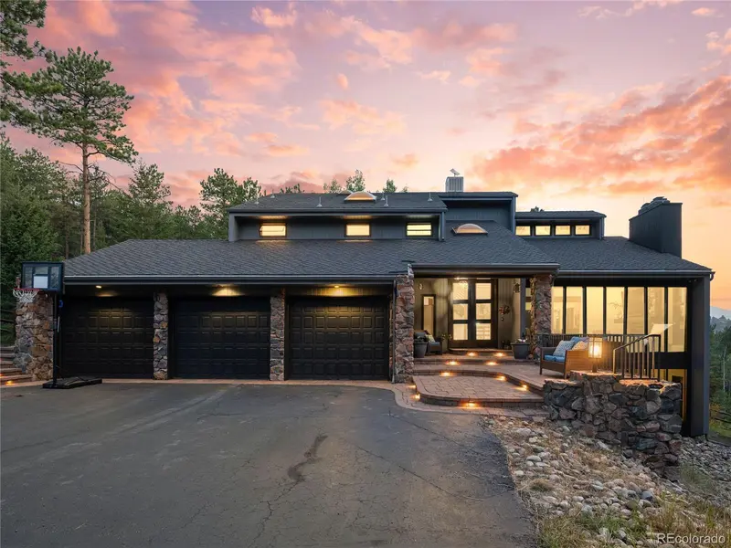571 Sundown LN, Evergreen, CO 80439