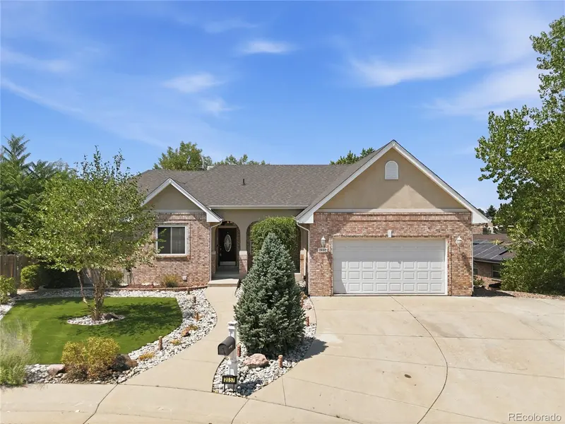 2057 S Ironton CT, Aurora, CO 80014