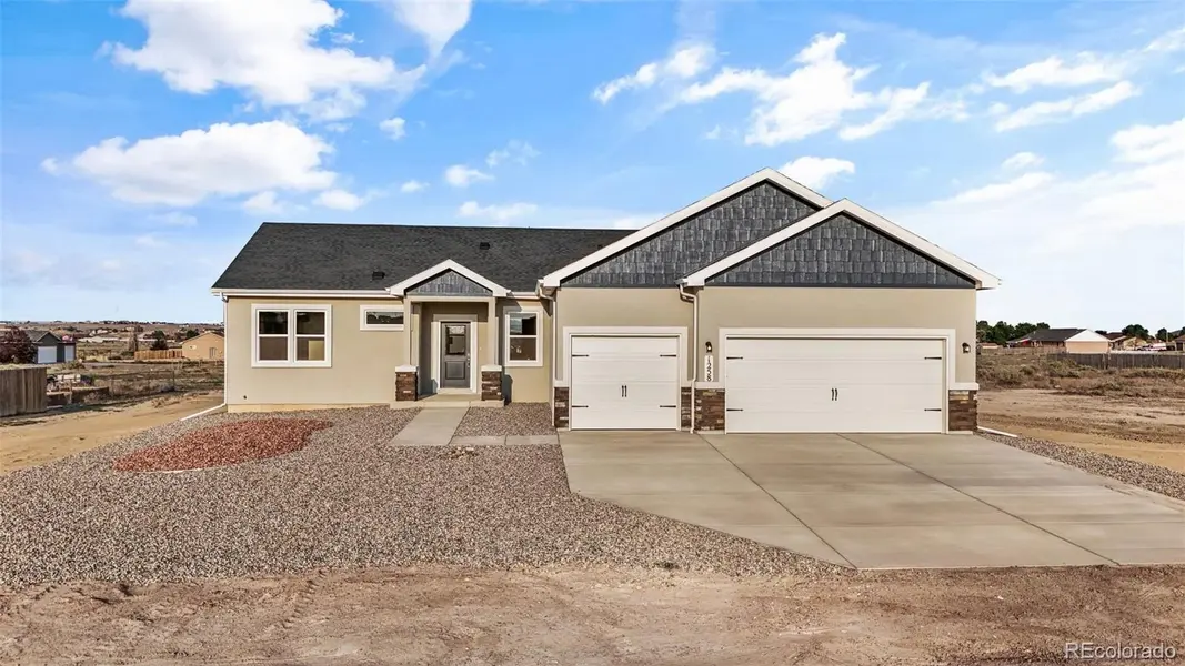 1258 N Kirkwood DR, Pueblo West, CO 81007
