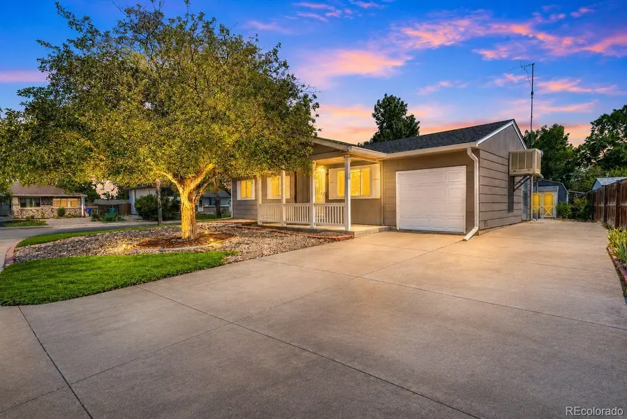 11609 E Walsh PL, Aurora, CO 80012