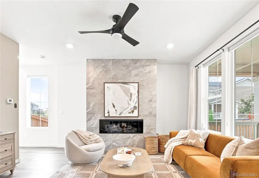 653 Thistle PL, Lafayette, CO 80026