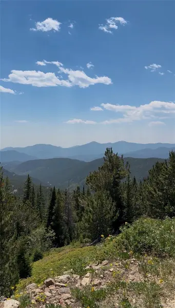 1 Nebraska CIR, Idaho Springs, CO 80452