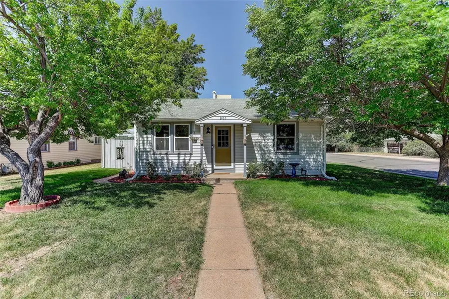 901 S Locust ST, Denver, CO 80224