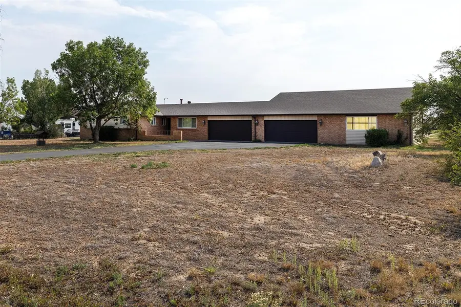 15752 Duquesne CIR, Brighton, CO 80603