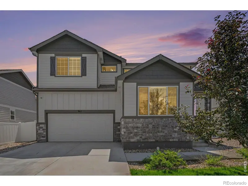 961 Ashbrook DR, Windsor, CO 80550
