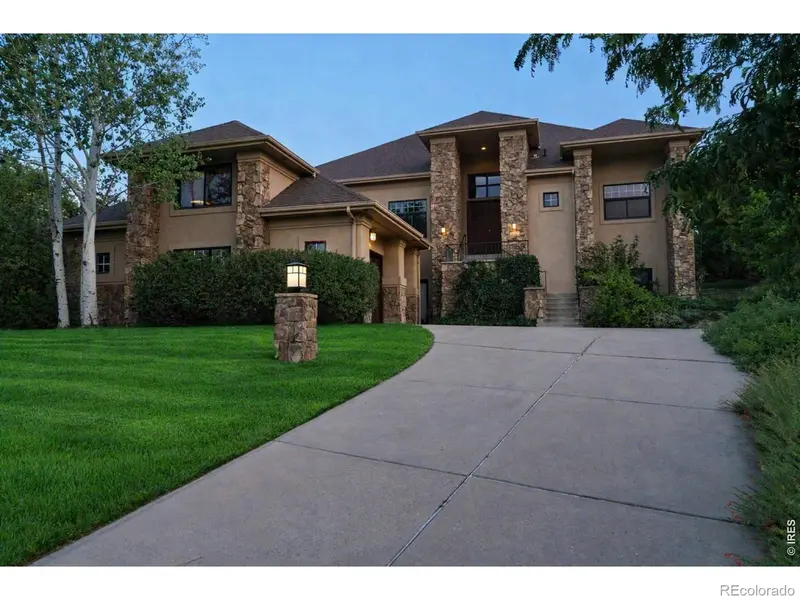 4080 Greens PL, Longmont, CO 80503