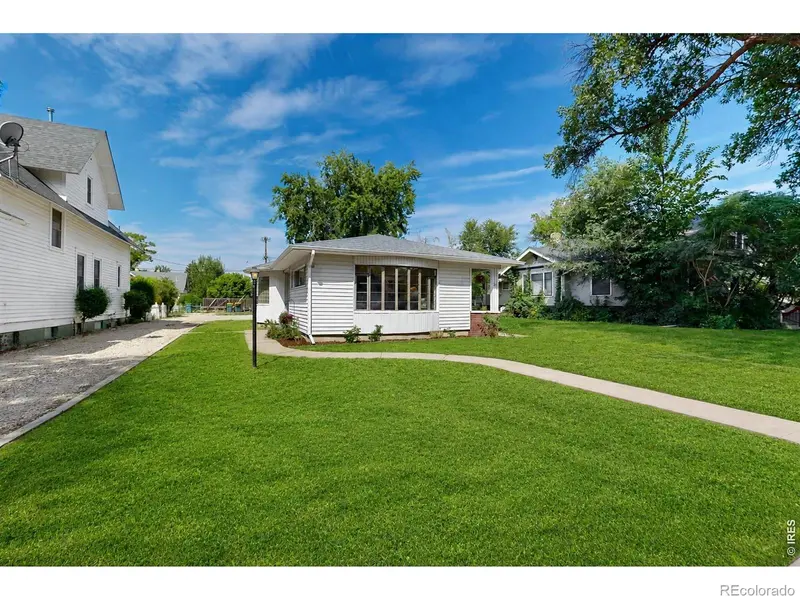 10 Park AVE, Eaton, CO 80615