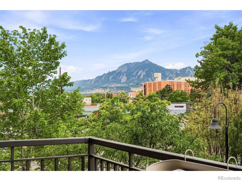 3301 Arapahoe AVE #229, Boulder, CO 80303