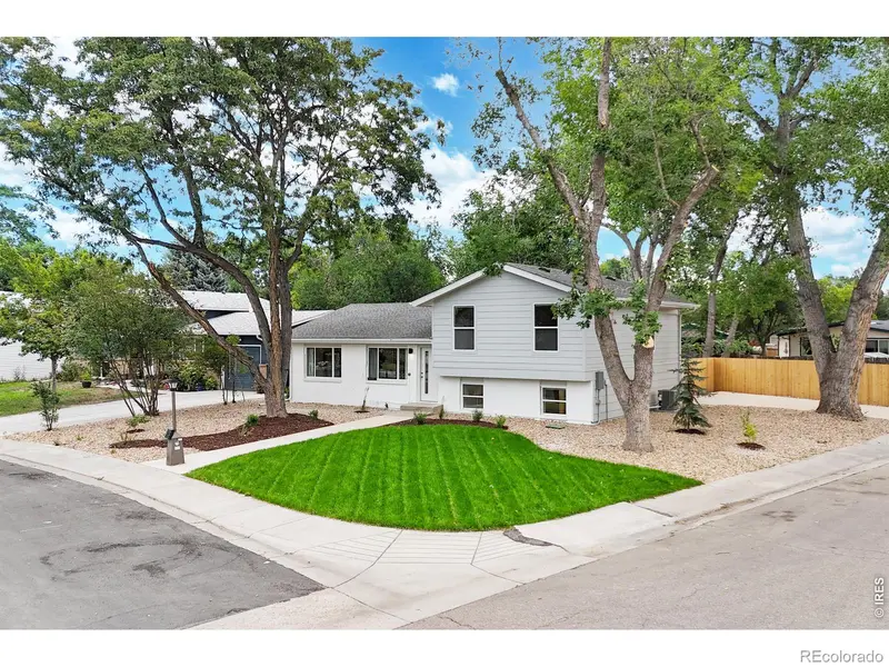 600 Mount Evans ST, Longmont, CO 80504