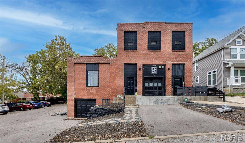 3723 Commonwealth AVE, Maplewood, MO 63143