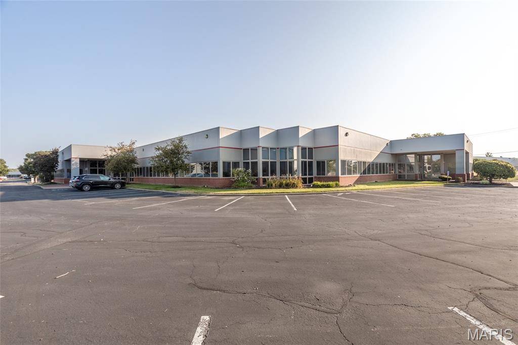 702 Spirit 40 Park DR, Chesterfield, MO 63005