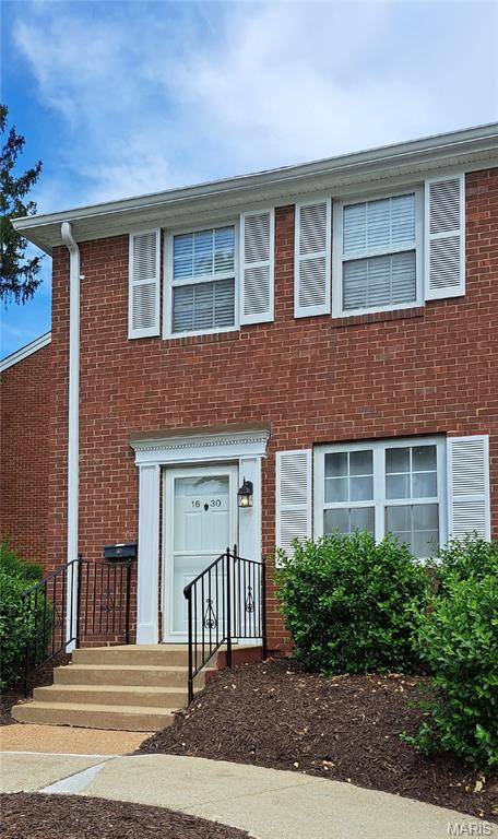 1630 E Swan CIR, Brentwood, MO 63144