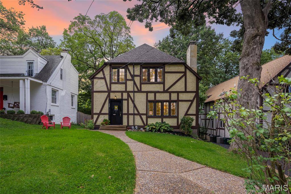 336 Newport AVE, Webster Groves, MO 63119