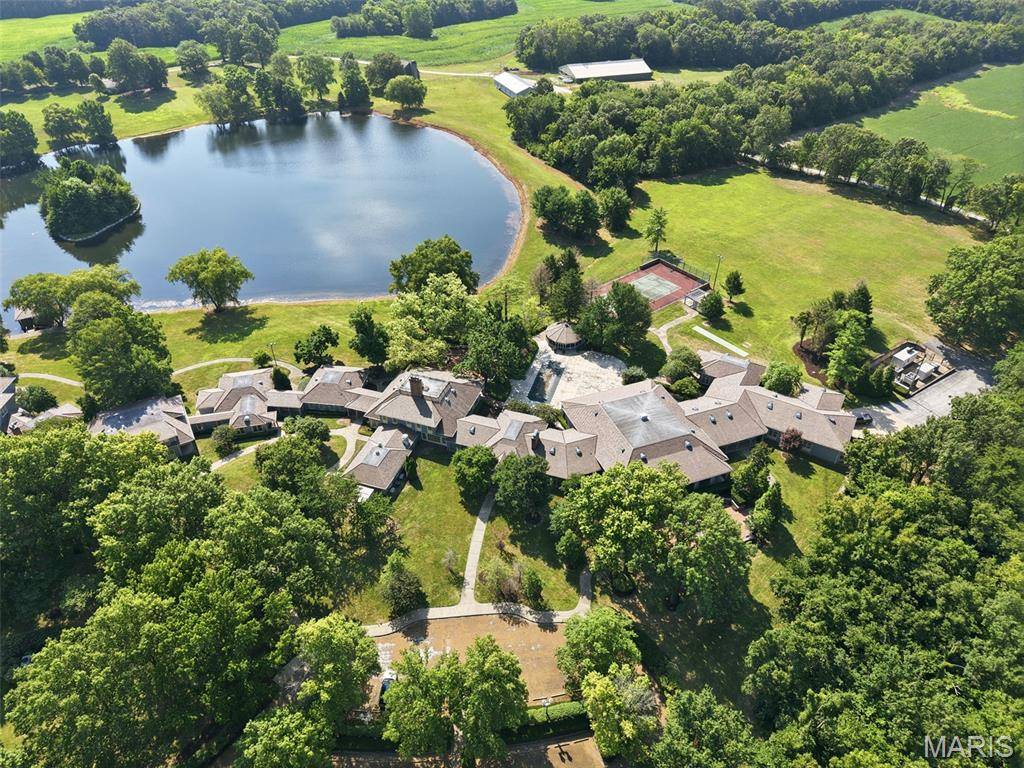 1461 Highway Ee, Winfield, MO 63389