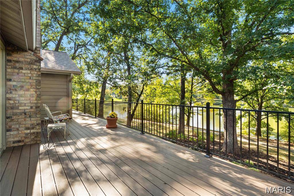 13238 Pinetree Lake DR, Town And Country, MO 63017