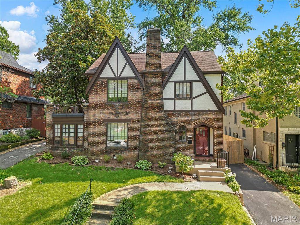7614 Delmar BLVD, University City, MO 63130